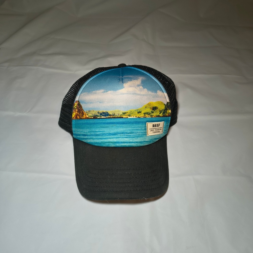 Reef Just‎ Passing Through Trucker Hat Black Tropical Island Snapback Mesh Cap